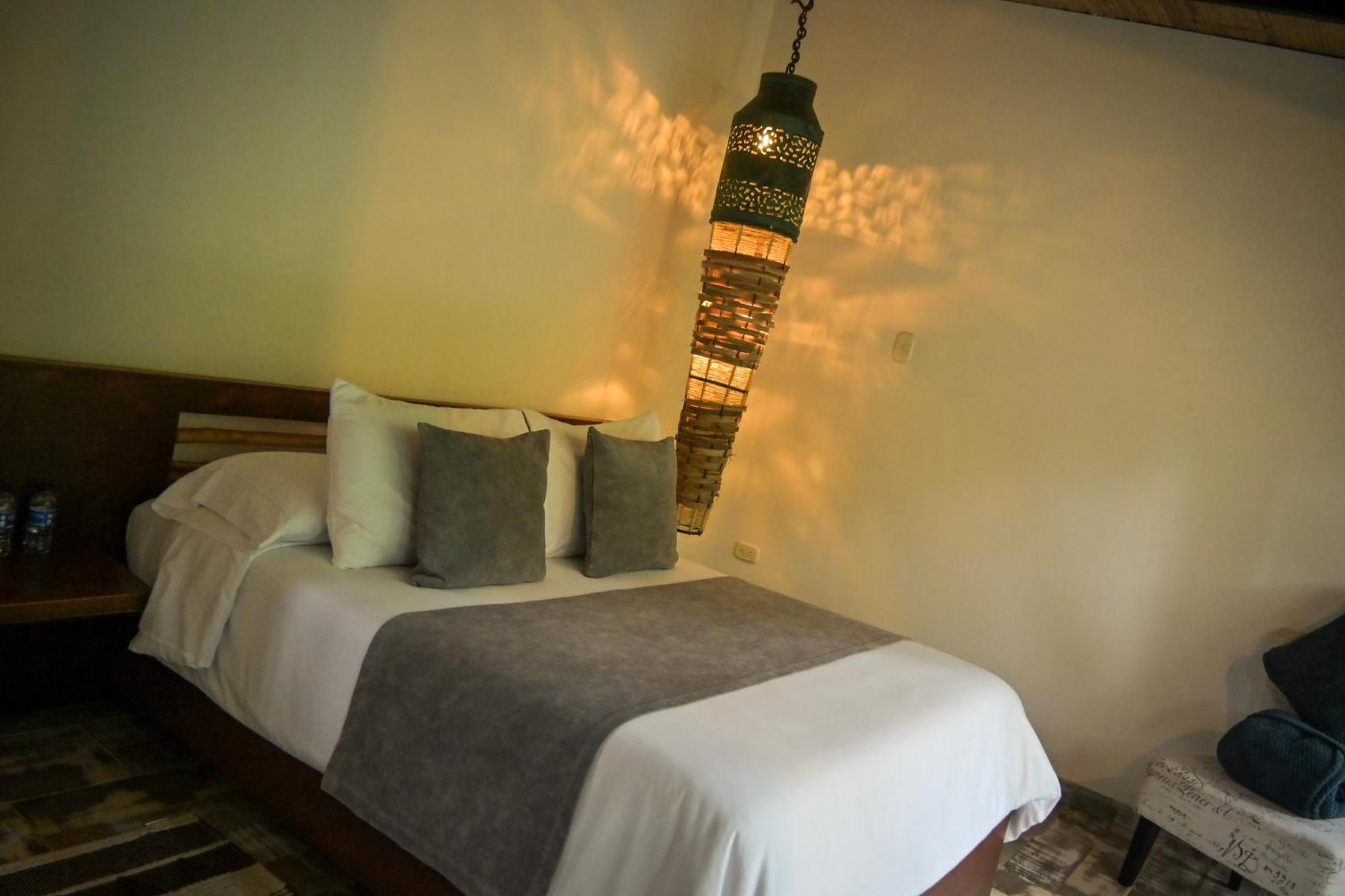 Hotel Visperas 圣罗莎德卡瓦尔 外观 照片