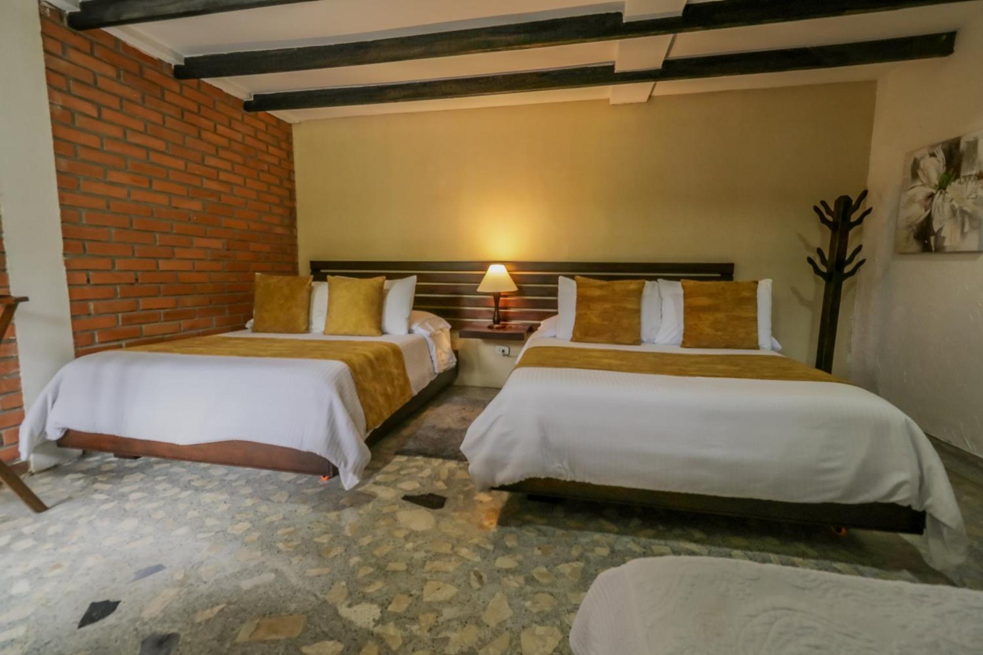 Hotel Visperas 圣罗莎德卡瓦尔 外观 照片